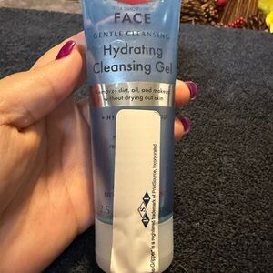 Gentle Cleansing Gel - Blue